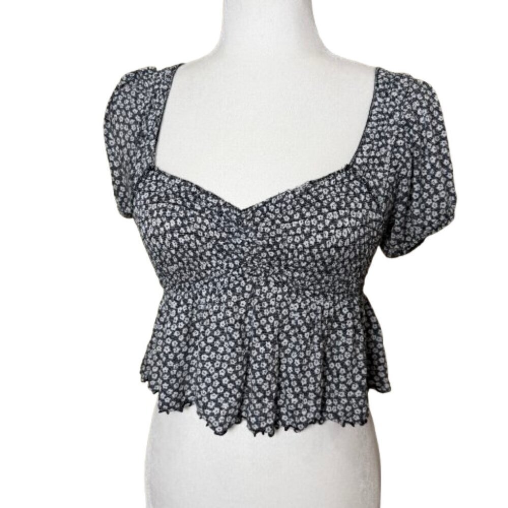 URBAN OUTFITTERS Navy Blue Floral Ruched Crop Top Cap Sleeves Size XS